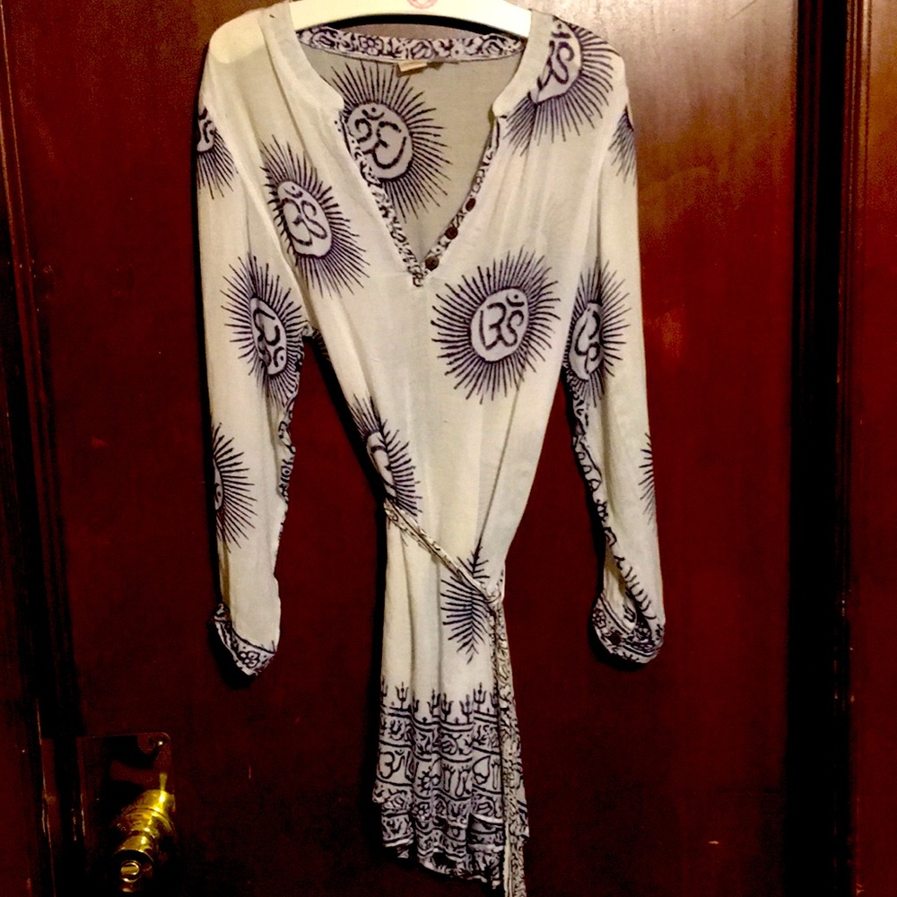 Om Hi-low Kurta top.